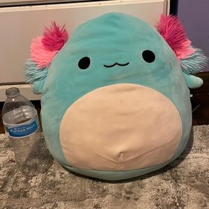 this is it compared to a plastic water bottle So u know what’s the size